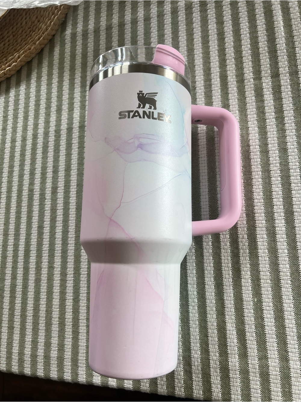 Stanley Pink Marble Travel Tumbler with Handle - Picture 1 of 4